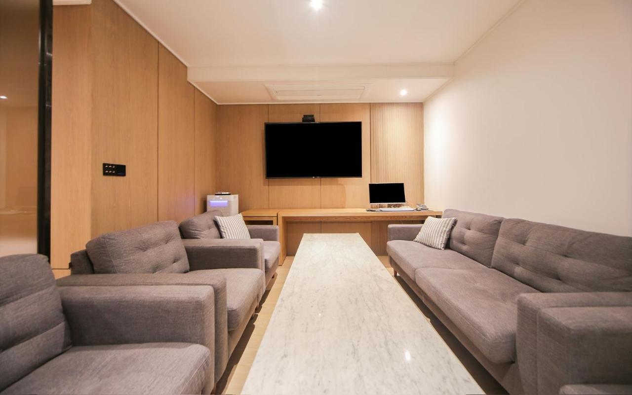 Hotel Lazy Heaven Changwon Dış mekan fotoğraf