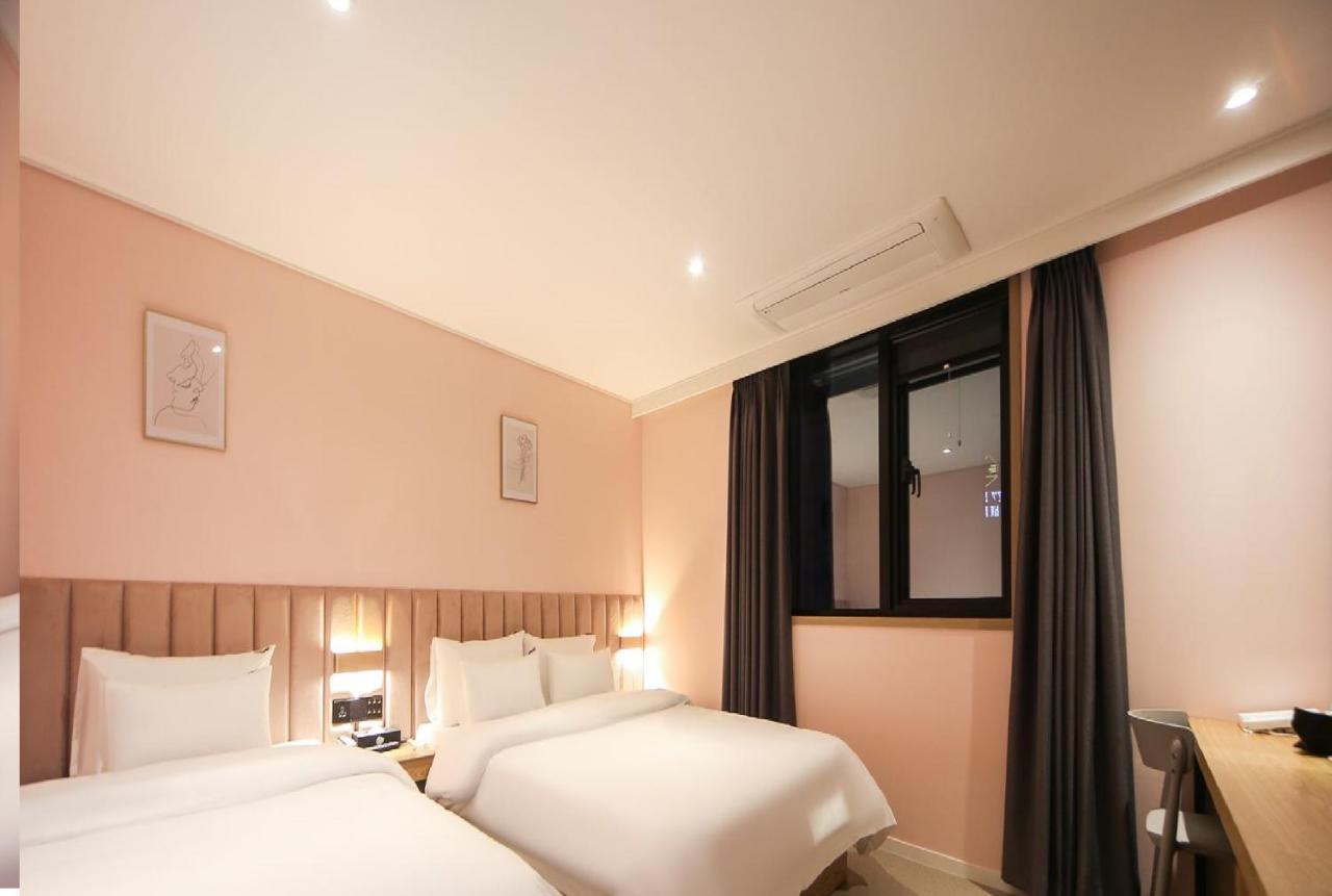 Hotel Lazy Heaven Changwon Dış mekan fotoğraf