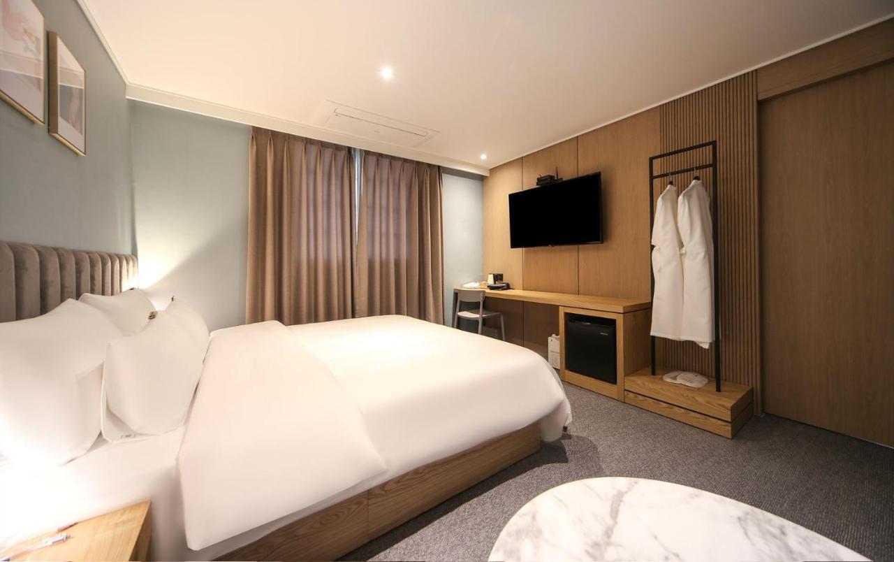 Hotel Lazy Heaven Changwon Dış mekan fotoğraf