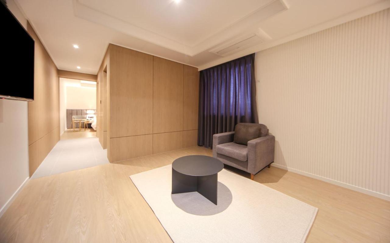 Hotel Lazy Heaven Changwon Dış mekan fotoğraf