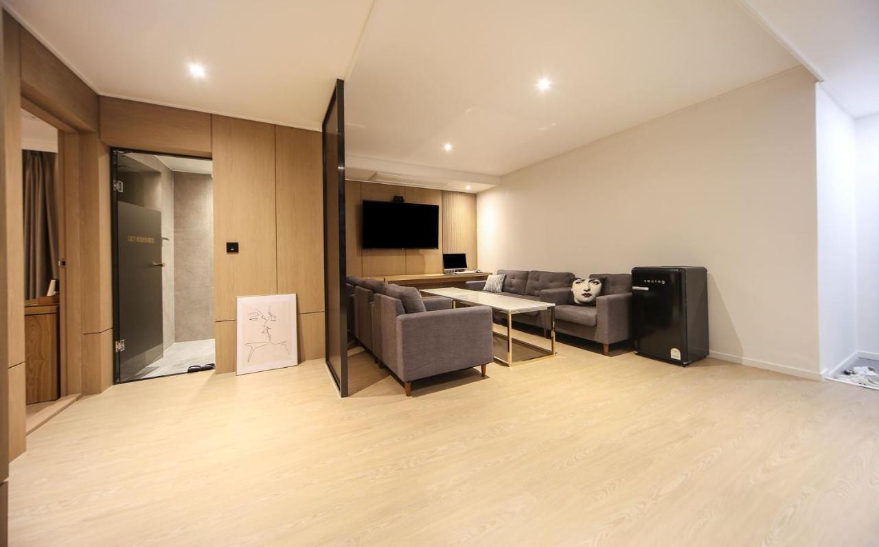 Hotel Lazy Heaven Changwon Dış mekan fotoğraf